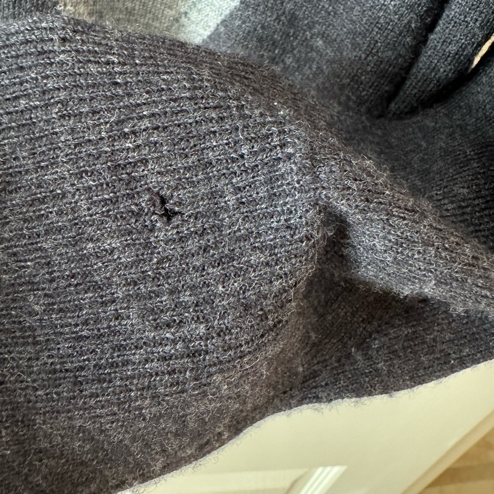 Garret Scott V-Neck Merino Wool Sweater - Black and Gray Argyle - Picture 5 of 6